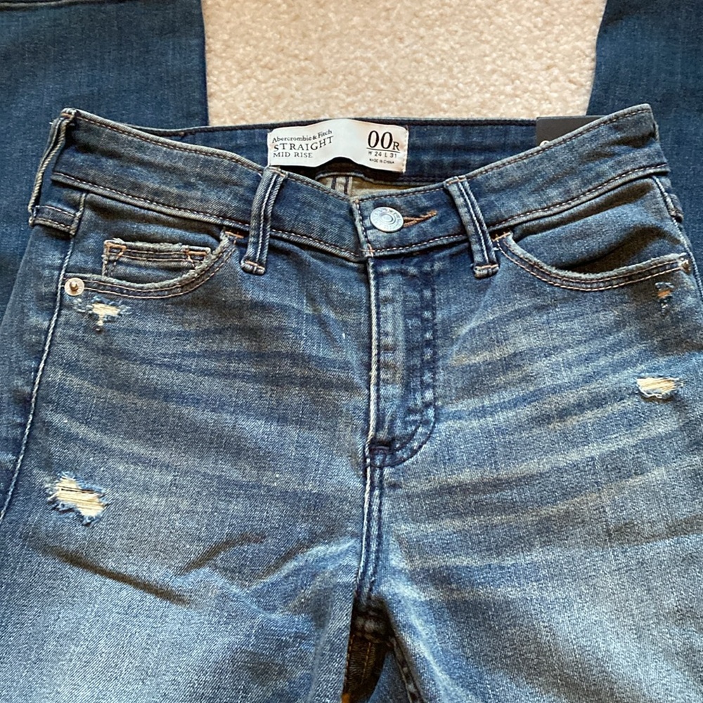 NWT Abercrombie straight leg mid rise jeans - Picture 3 of 6